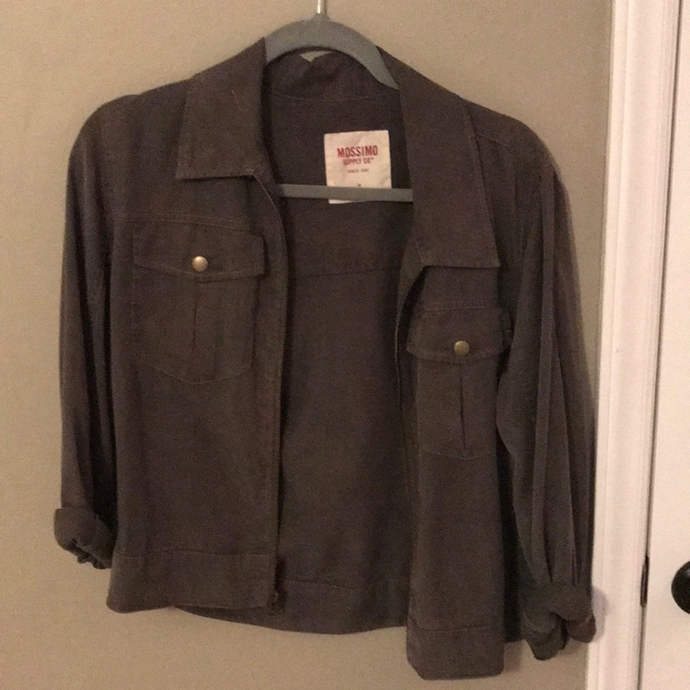 Army green light jacket!